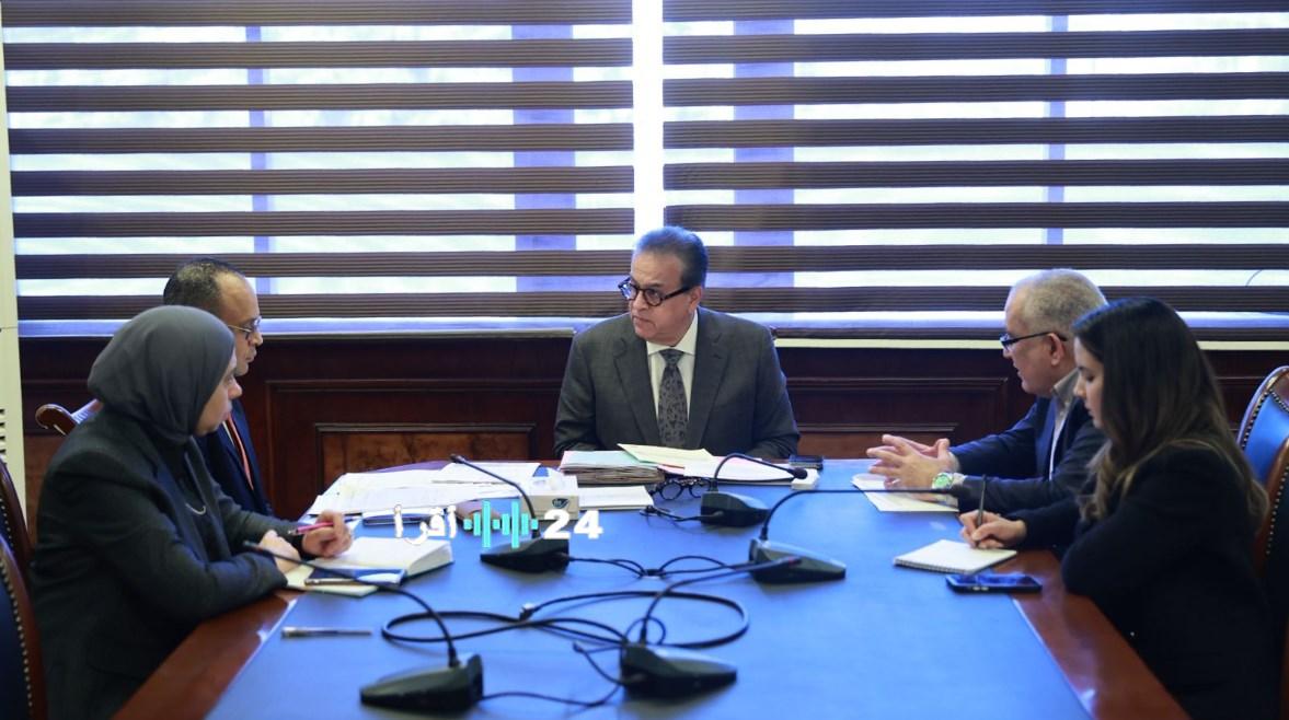 تحرك سريع من وزارة الصحة لإنهاء معاناة انتظار عمليات تغيير المفاصل