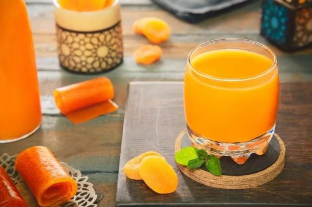 «رفيق إفطارك الأمثل» عصير قمر الدين: انتعاش لا مثيل له يعيد الحيوية لمائدتك الرمضانية