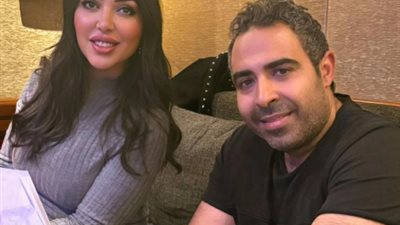 كوثر حجازي تغني تتر البداية والنهاية لمسلسل “علي كلاي”