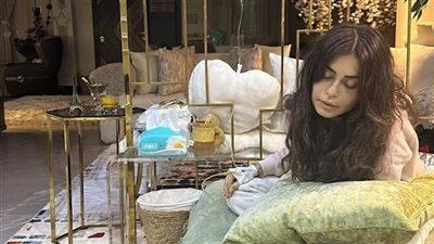 منة فضالي توجه رسالة شكر مؤثرة عقب مغادرتها المستشفى بعد وعكة صحية استثنائية