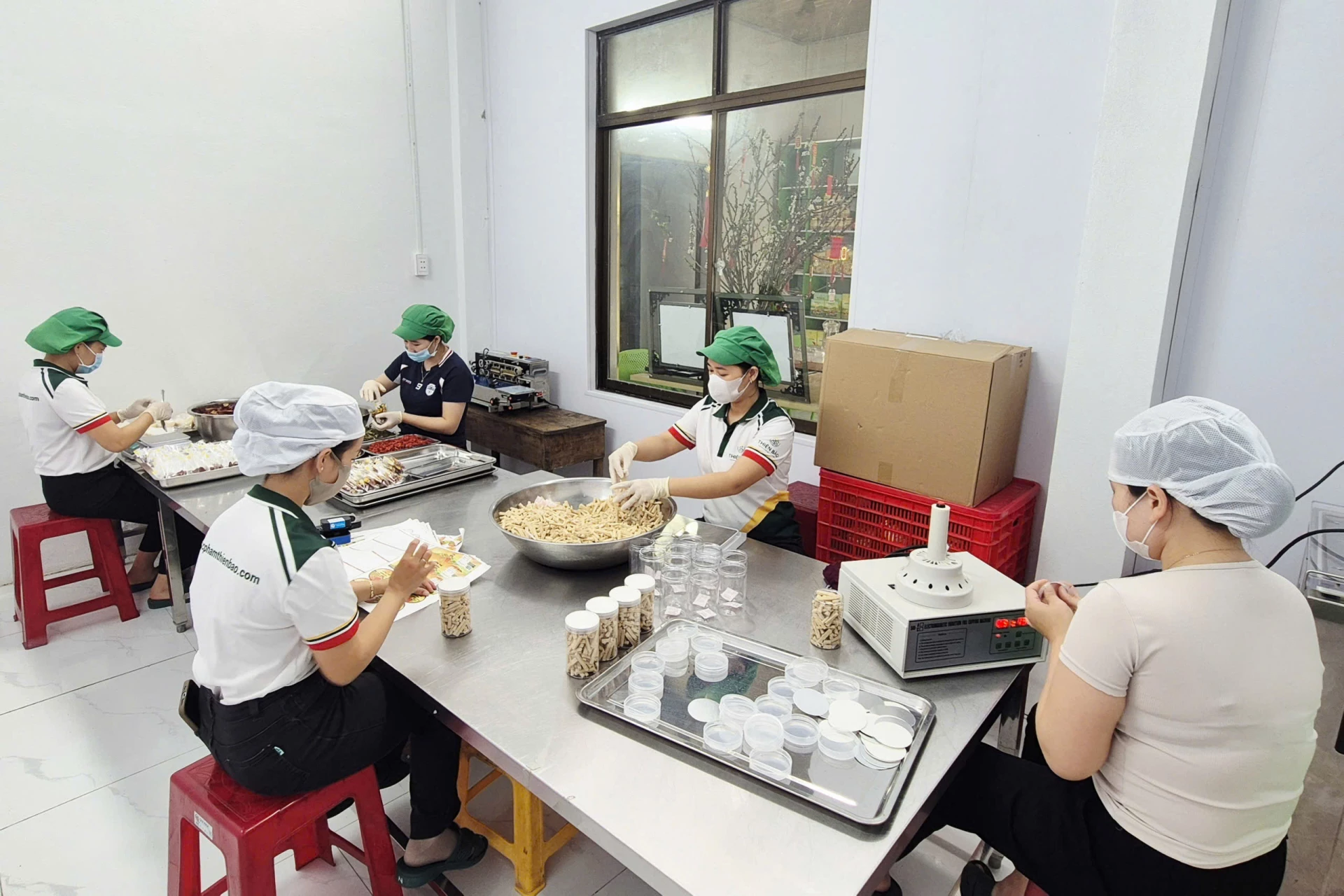 المنتجات الفيتنامية تعزز مكانتها في سوق عيد تيت الفيتنامي