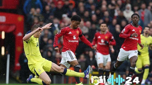 مانشستر يونايتد يواجه “المطارق” في قمة منتظرة بالدوري الإنجليزي