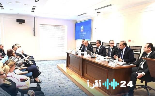 الحكومة تعرض استراتيجية تطوير القطاع الصحي الشاملة ضمن رؤية مصر 2030