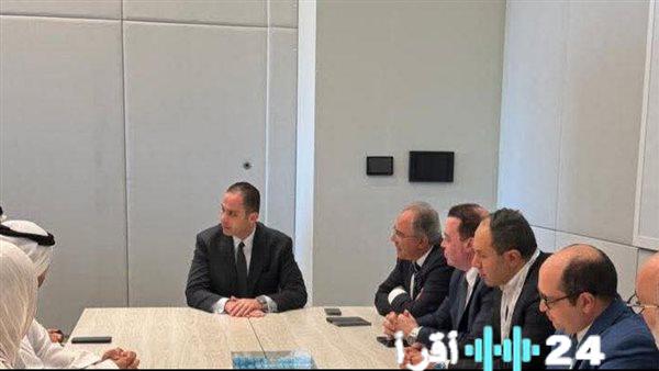 نائب وزير الصحة يبحث بدبي آفاق تطوير الرعاية الطبية مع ليزر الطبي وفيليبس