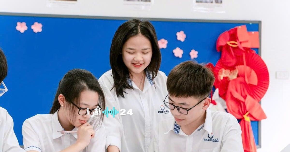 مع اقتراب عيد رأس السنة الفيتنامية تيت، خريجو الجامعات يسرعون في تجهيزاتهم للاحتفال