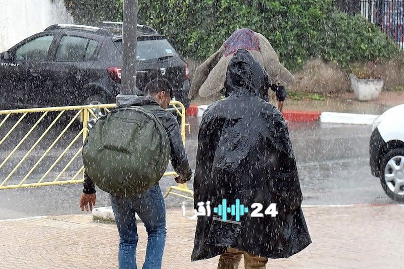 توقف الدراسة في المؤسسات التعليمية بتطوان بسبب توقعات باضطرابات جوية