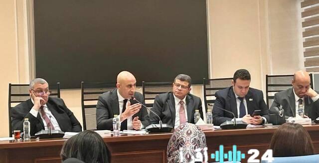 مصر تدرس خطة لتمديد التعليم الإلزامي لثلاثة عشر عاماً