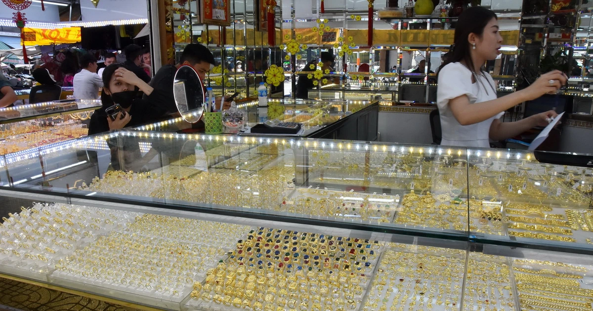 أسعار الذهب في سانت جوزيف والخواتم تتأثر بالأسواق العالمية في اليوم الثلاثين من السنة القمرية الجديدة