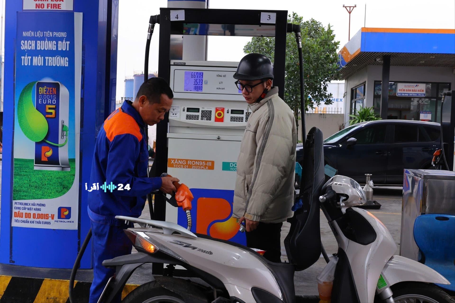 «مستقبل الوقود الأخضر» وزارة الصناعة والتجارة تطلق خطة متكاملة لطرح بنزين E5 و E10 متزامناً بدءاً من يونيو القادم