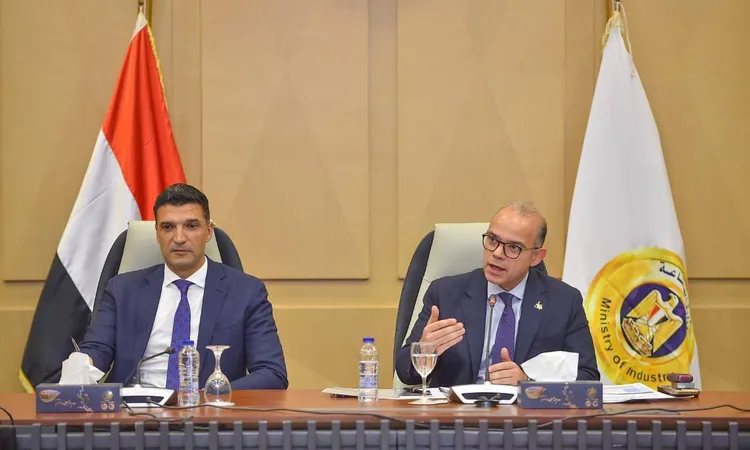 «اجتماع موسع بين وزيري الاستثمار والصناعة مع المجالس التصديرية لتعزيز التبادل التجاري»