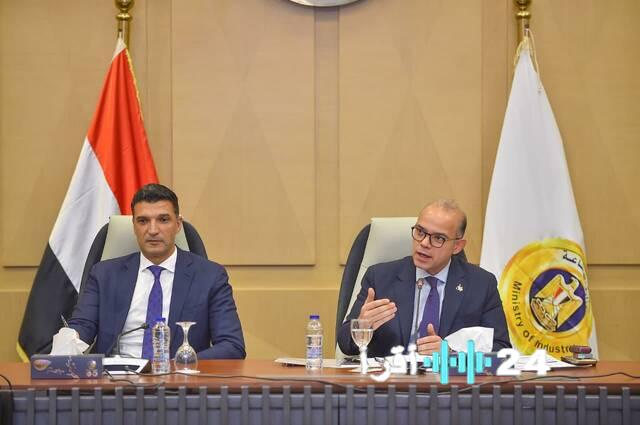 وزيرا الاستثمار والصناعة يرسمان مسارًا جديدًا لتنمية الصادرات المصرية