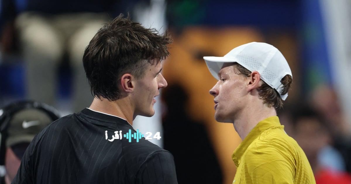 يانيك سينر يتعرض للإقصاء المفاجئ في ربع نهائي بطولة قطر المفتوحة