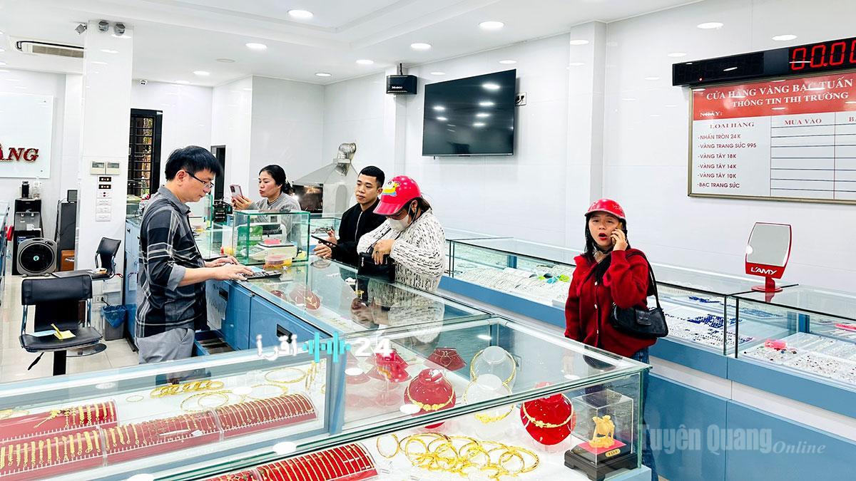 سوق الذهب يشهد حيوية ملحوظة في بدايات العام تزامناً مع يوم إله الثروة