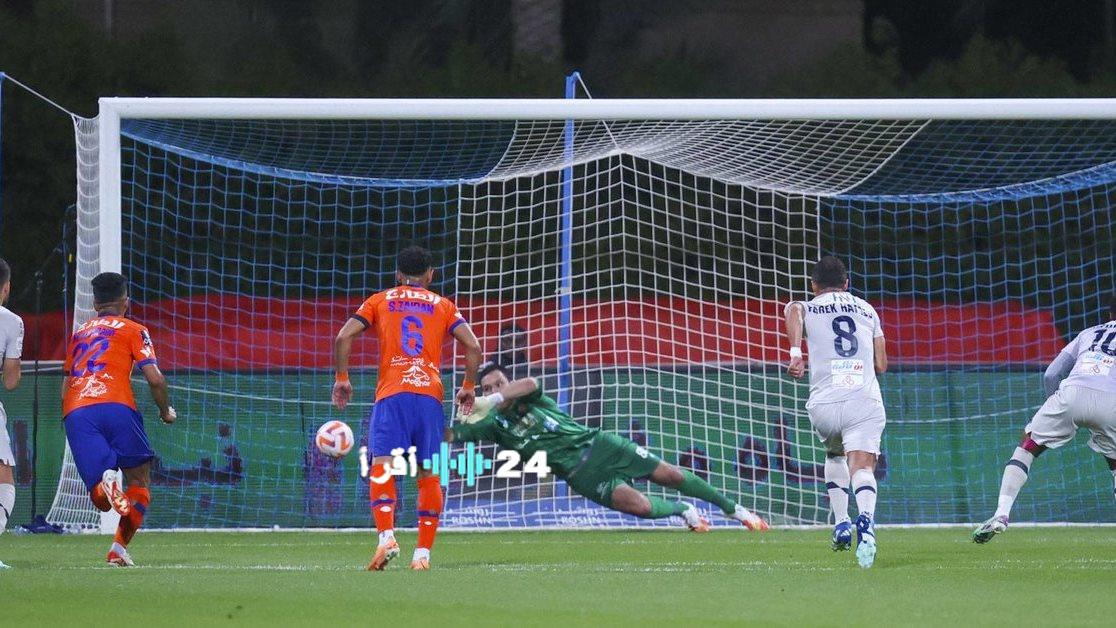 تفاصيل التعادل السلبي بين ضمك والخلود في الدوري السعودي