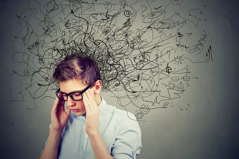 «اكتشف طريقك للراحة النفسية» القضاء على القلق: دليلك الصحفي لاستراتيجيات مثبتة واستعادة السكينة