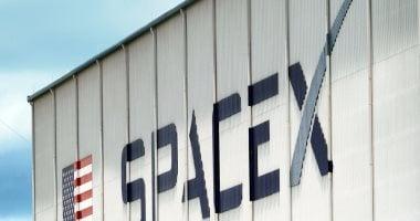 سبيس إكس تعاود إنزال صاروخ فالكون 9 بنجاح في جزر البهاما