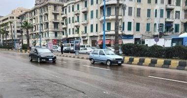 توقعات الطقس اليوم تشمل تقلبات جوية وأمطار مع نشاط قوي للرياح وبرق ورعد ودرجات حرارة صغرى تصل إلى 11