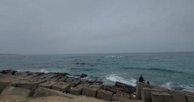 طقس الغد يشهد نهاراً دافئاً ليلاً شديد البرودة مع انتشار شبورة ورياح، ودرجة الحرارة الصغرى في القاهرة تصل إلى 11 درجة