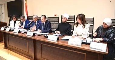 «صون المستقبل الرقمي» مسؤول رفيع بالاتصالات يستعرض خطة تشريعية لتحصين النشء من تحديات الشبكات الاجتماعية