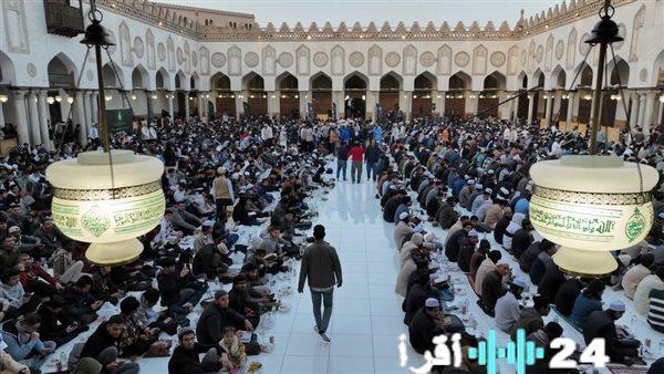بيت الزكاة والصدقات يوزع يوميًا 10 آلاف وجبة متكاملة على صائمين الجامع الأزهر