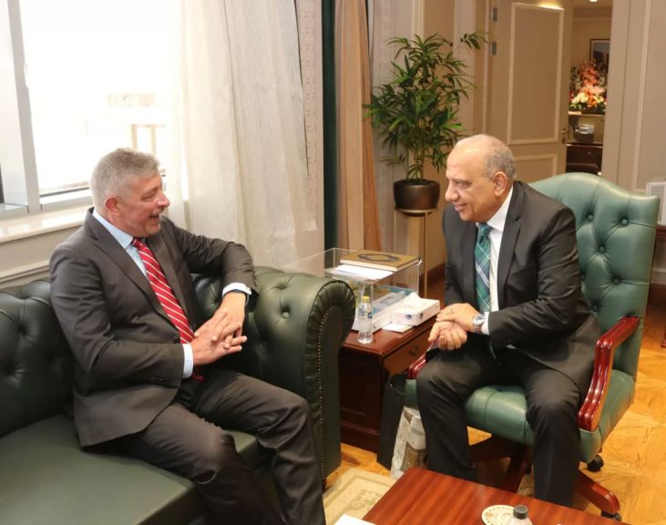 وزير الكهرباء يستقبل سفير الدانمارك لتعزيز الشراكة واستكشاف فرص الطاقة المتجددة