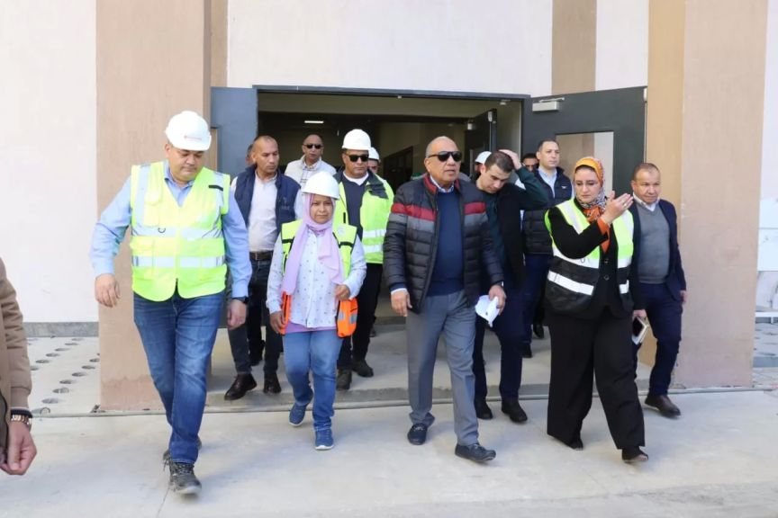 وزير الكهرباء يتفقد مشروع الربط الكهربائي المصري السعودي العملاق جهد 500 كيلو فولت