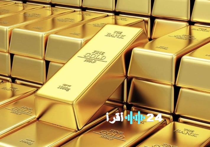 سعر الذهب العالمي يشهد ارتفاعًا مع تراجع الدولار في انتظار البيانات الأمريكية