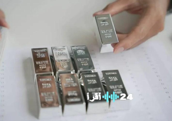 «صفقة تاريخية في عالم الاستثمار» مستثمر عالمي يشتري 600 قطعة فضة متوقعاً ارتفاعاً مذهلاً في 2026