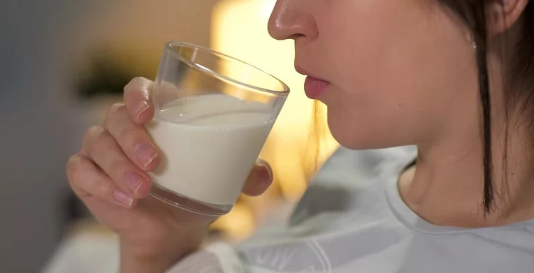 «وداعًا للأرق الشتوي» اكتشف قوة المشروبات الطبيعية لتهدئة الأعصاب وضمان نوم عميق في ليالي البرد القارسة