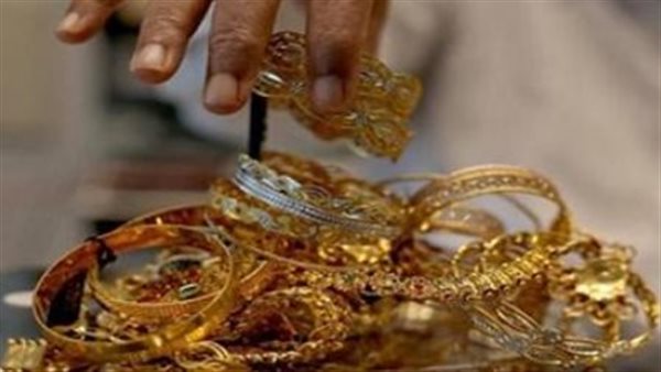 صمود لافت للذهب عيار 21 وسط تقلبات الدولار