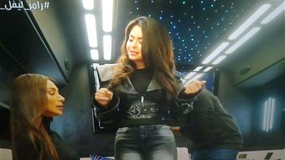 رامز جلال يصف أسماء جلال بـ “نجمة حتة” ويُشيد بعملها على السمانة والعضلة الخلفية في أحدث حلقاته