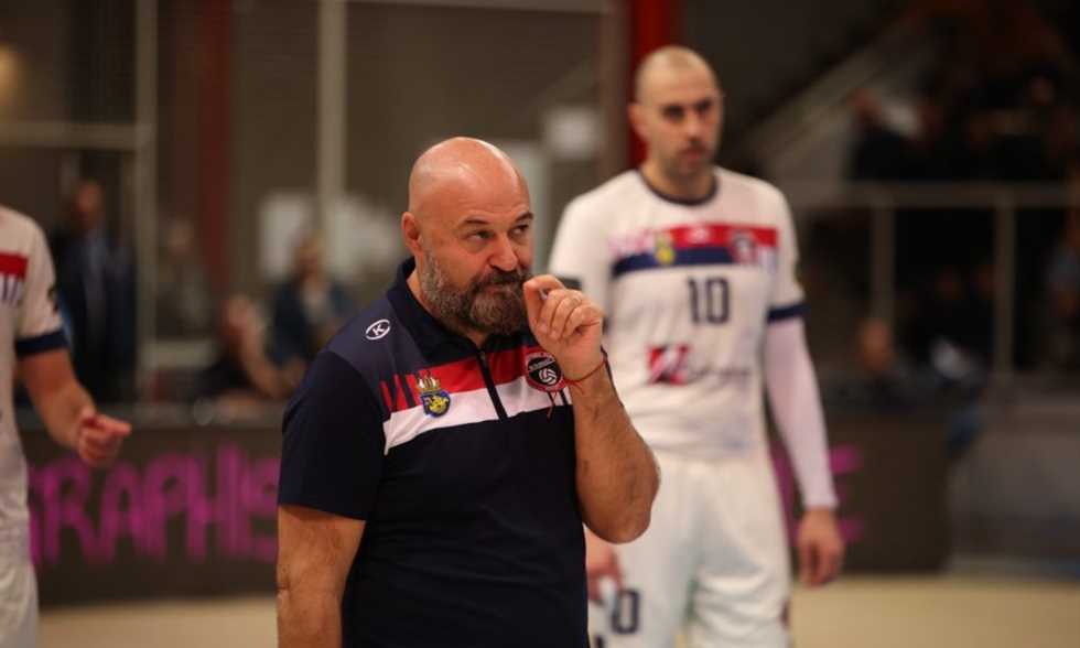 «قيادة إيطالية» الزمالك يظفر بتوقيع كاديدو مدربًا لفريق الطائرة