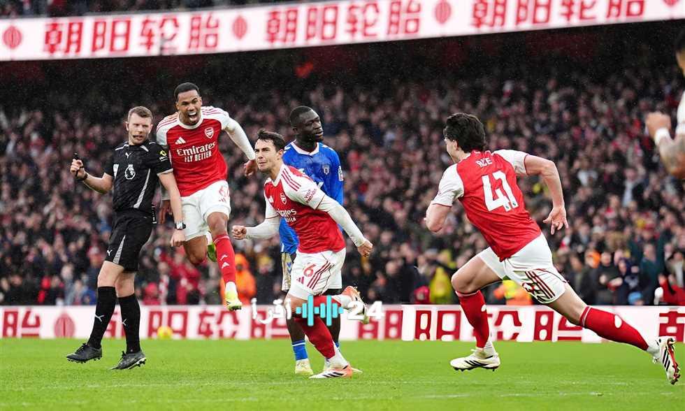 «مدفعجية لندن» أرسنال يكتسح سندرلاند بثلاثية ويعزز صدارته للدوري