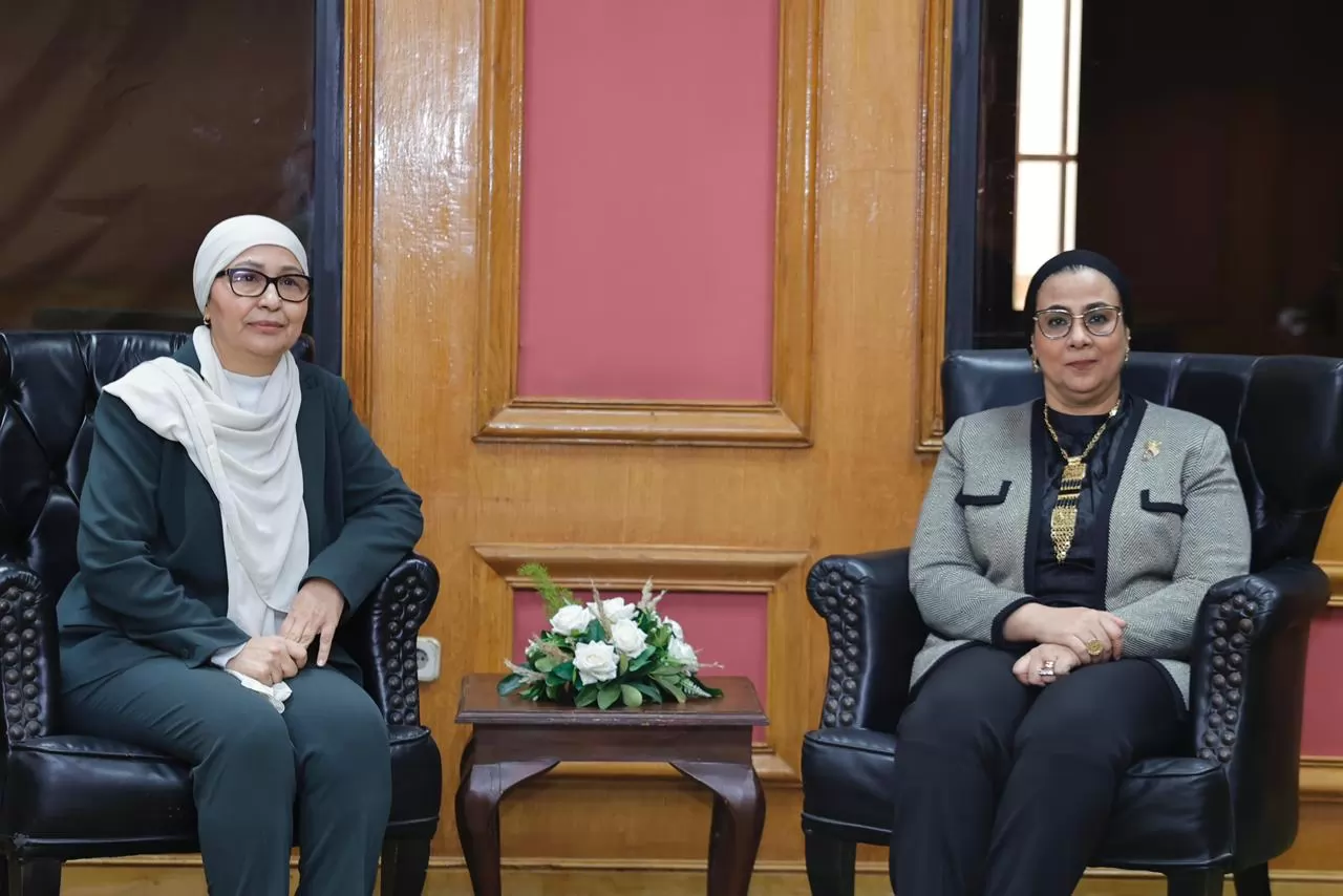 «نحو شراكة إقليمية أرسخ ومستقبل واعد.» المستشارة أمل عمار والوزيرة أسماء الجابري: مباحثات استراتيجية لتعزيز التعاون الثنائي
