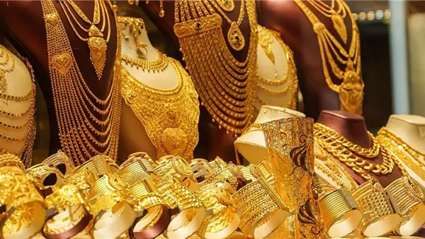 «تجاوزت التوقعات».. سعر الذهب اليوم الإثنين 9 فبراير 2026 في مصر والاتجاهات المتوقعة لتحركات السبائك في الصاغة