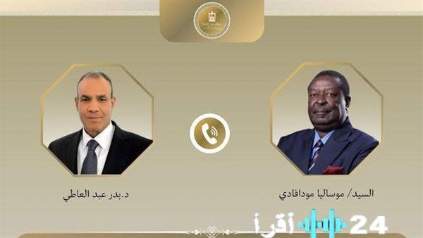 وزير الخارجية يبحث قضايا مشتركة مع نظيره الكيني هاتفيًا