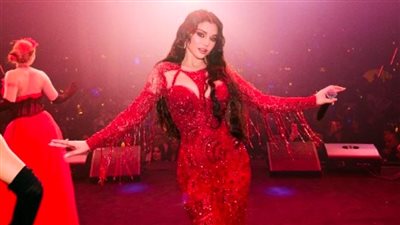 <p><strong><font color="red"></strong>هيفاء وهبي تشعل جدلاً واسعاً برقصة عيد الحب على المنصات الرقمية<strong></font></strong></p>