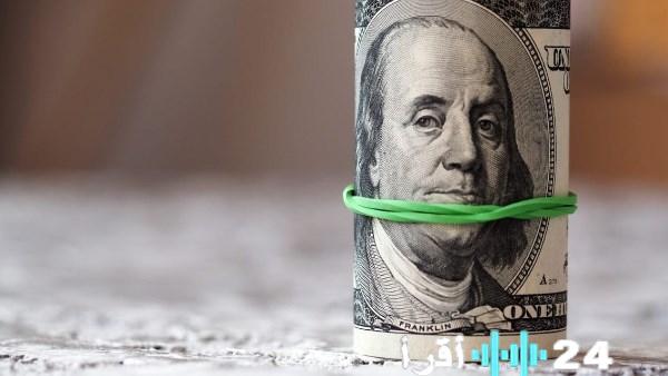 «أسعار الدولار تسجل ذروة جديدة في البنوك المصرية اليوم 15 فبراير 2026»