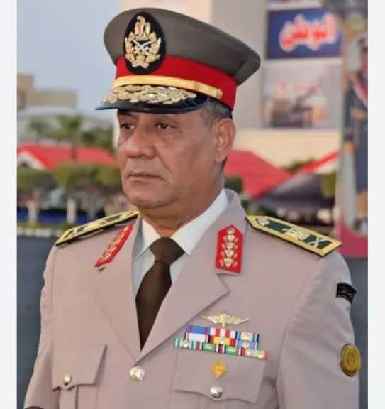 الفريق أشرف سالم زاهر وزير الدفاع الجديد كل ما تريد معرفته عن حياته ومسيرته