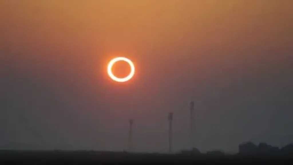 لا تفوت المشهد السماوي.. أول كسوف للشمس في 2026 بعد قليل وأماكن ظهوره