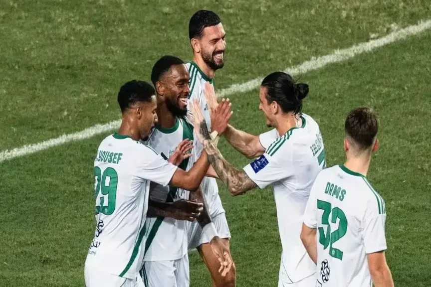 بث مباشر مباراة الأهلي وضمك مشاهدة اللقاء كاملاً