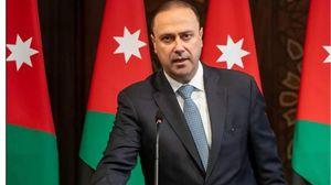 «الصوت الذي أسّس للحكاية ومهد الطريق لوعي الأمة»
الإذاعة الرائدة التي أرسَتْ دعائم الإعلام وصاغت مفاهيمه الأولية عبر الأثير