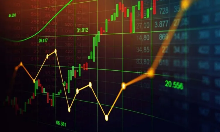 «تسارع المؤسسات الاستثمارية العالمية في بيع أسهمها للأفراد وصناديق التحوط»