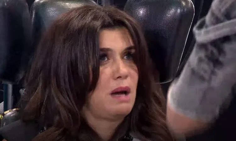 غادة عادل تكشف عن خضوعها لعمليتي تجميل في وجهها