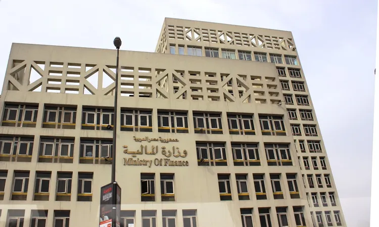 «ابتكروا مستقبلكم المالي» وزارة المالية تطلق «سند المواطن» للأفراد من خلال مكاتب البريد الأحد