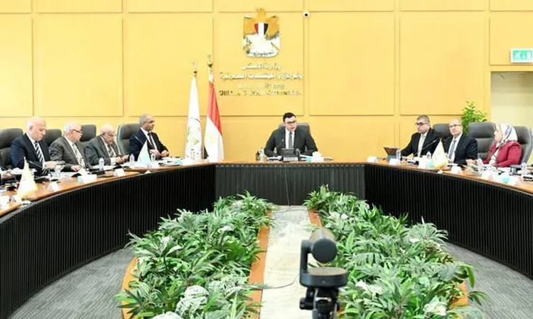 «نحو مستقبل مائي مستدام» استثمارات مبتكرة وخطط تحلية وترشيد طاقة في موازنة “القابضة للمياه”