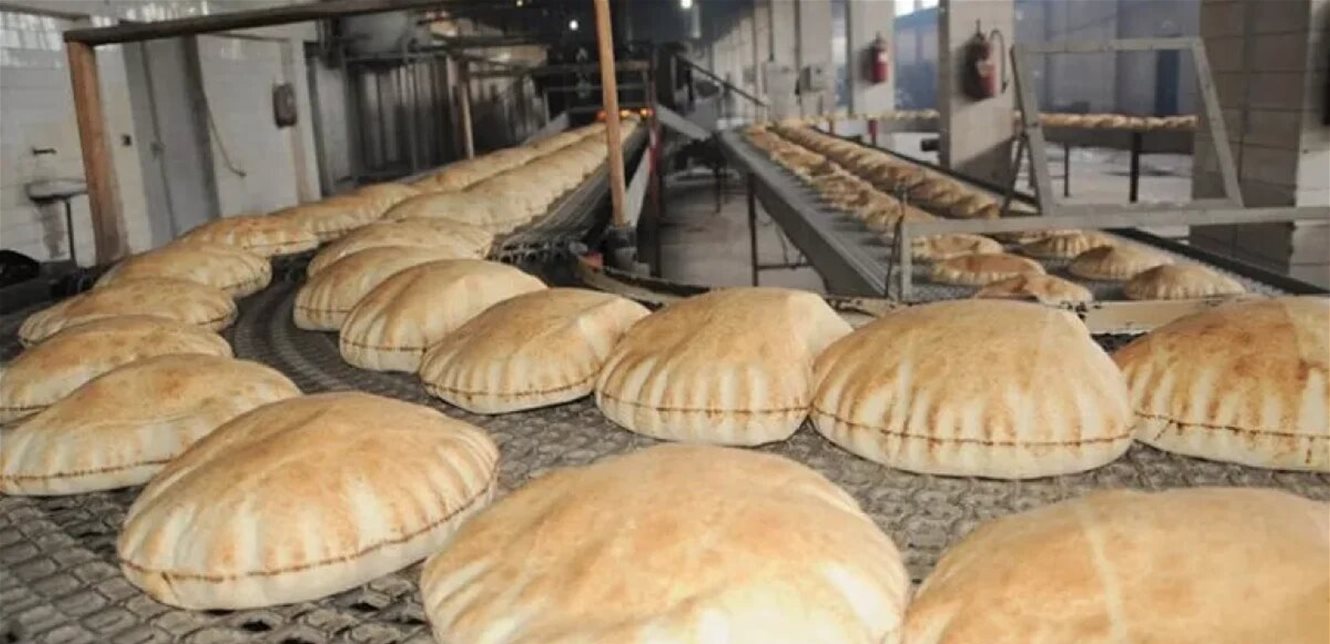 «مصير رغيف الخبز». ارتفاع البنزين يُثير مخاوف جدية من موجة غلاء تطال طعام الفقراء