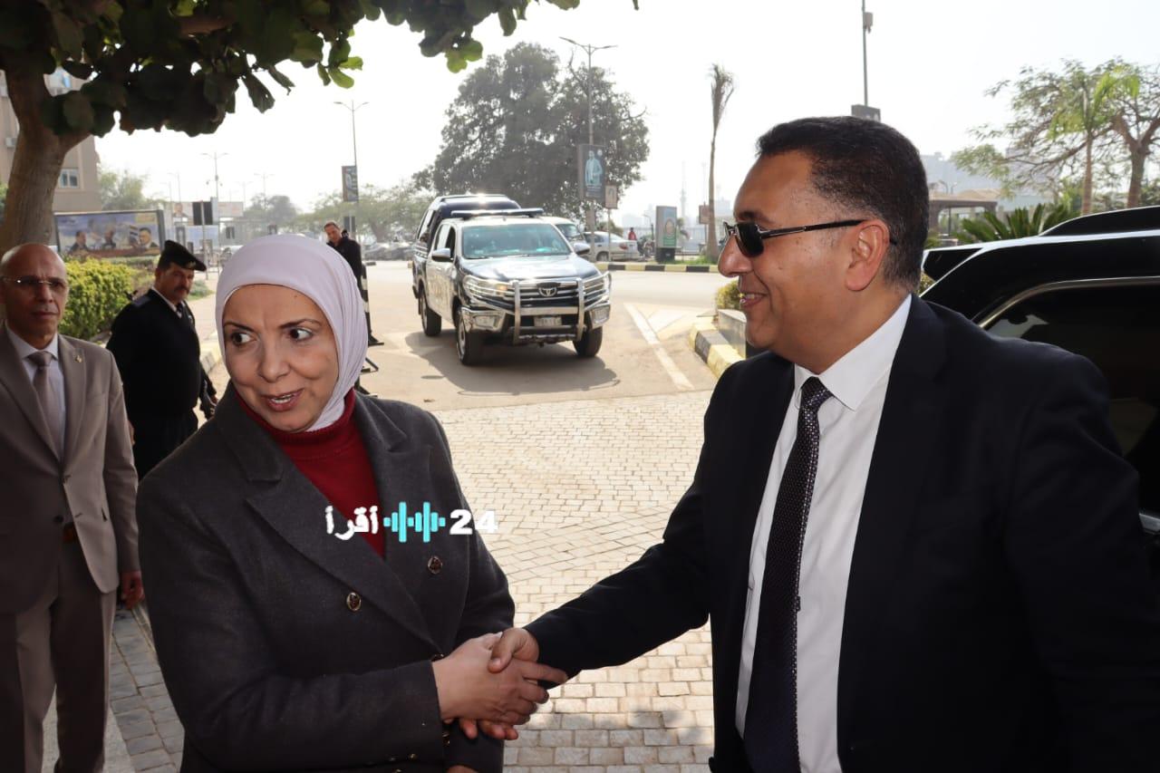 «اليمين الدستوري يدشّن بداية جديدة» الدكتور حسام الدين أحمد عبد الفتاح يتولى مهام محافظ القليوبية بعد أداء اليمين أمام الرئيس السيسي