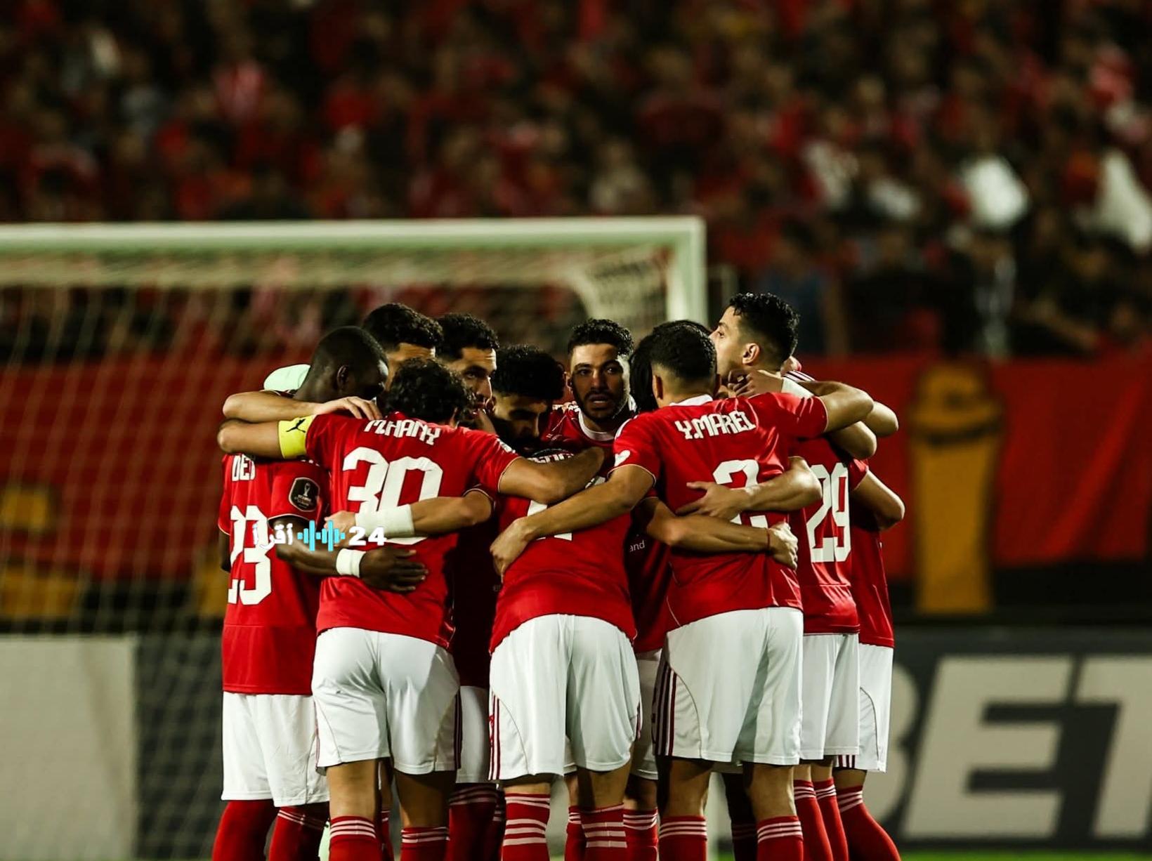 حكم مباراة الأهلي ضد الجونة في الدوري يثير الجدل