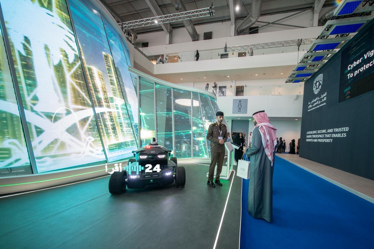 معرض الدفاع العالمي 2026: مركبة ذاتية القيادة تحدث ثورة في حماية المنشآت الحيوية